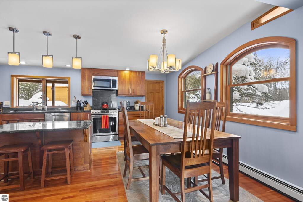 3 Bedroom Single Family Home/House's Image 21