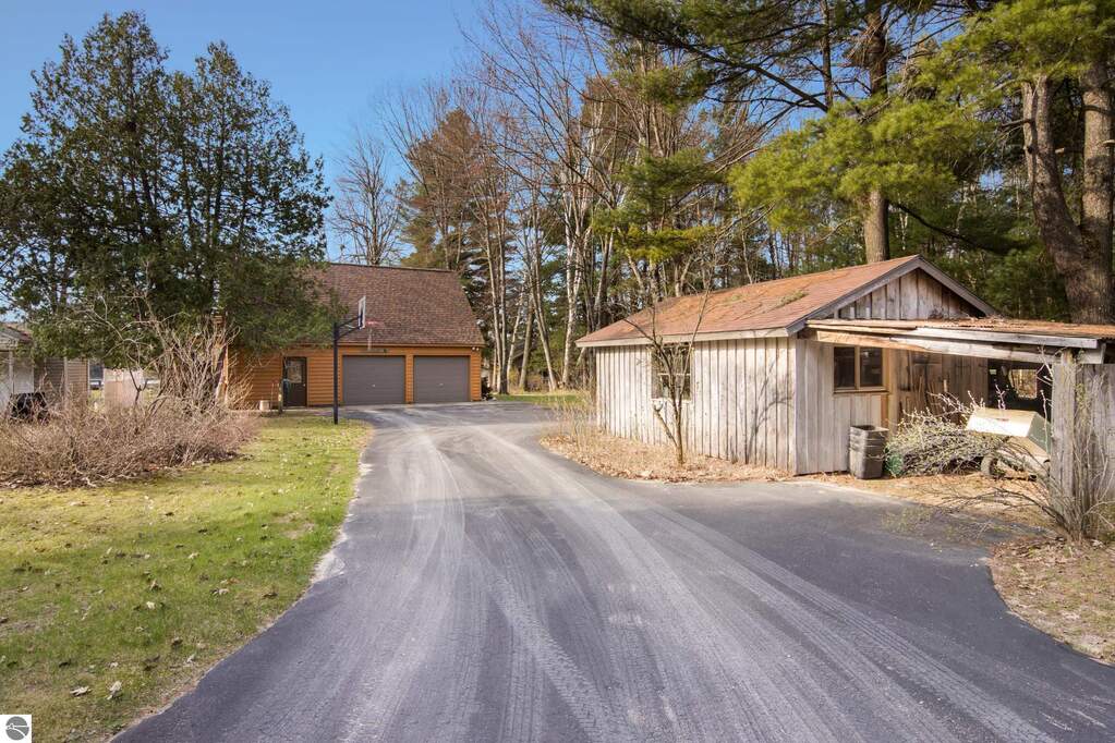 3 Bedroom Single Family Home/House's Image 44