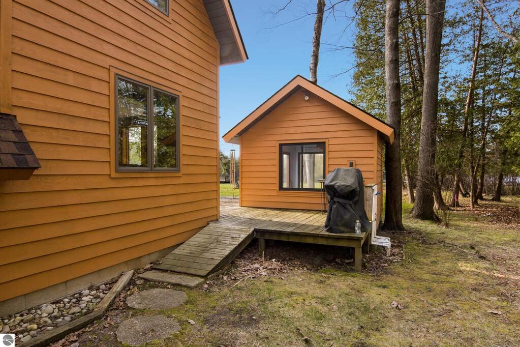 3 Bedroom Single Family Home/House's Image 48