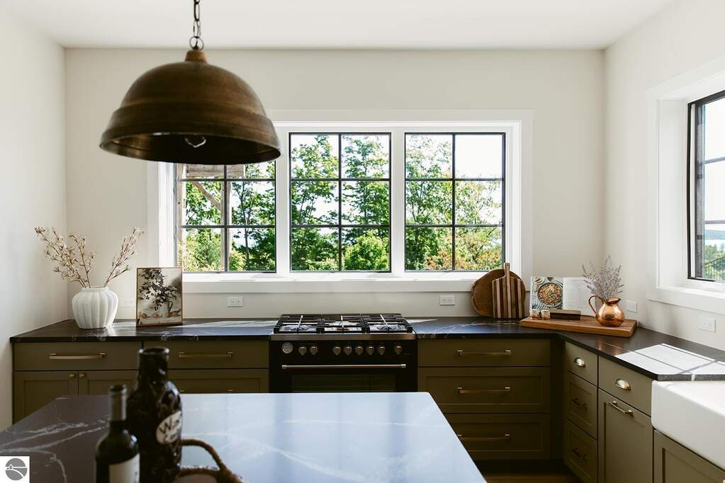 5 Bedroom Single Family Home/House's Image 61