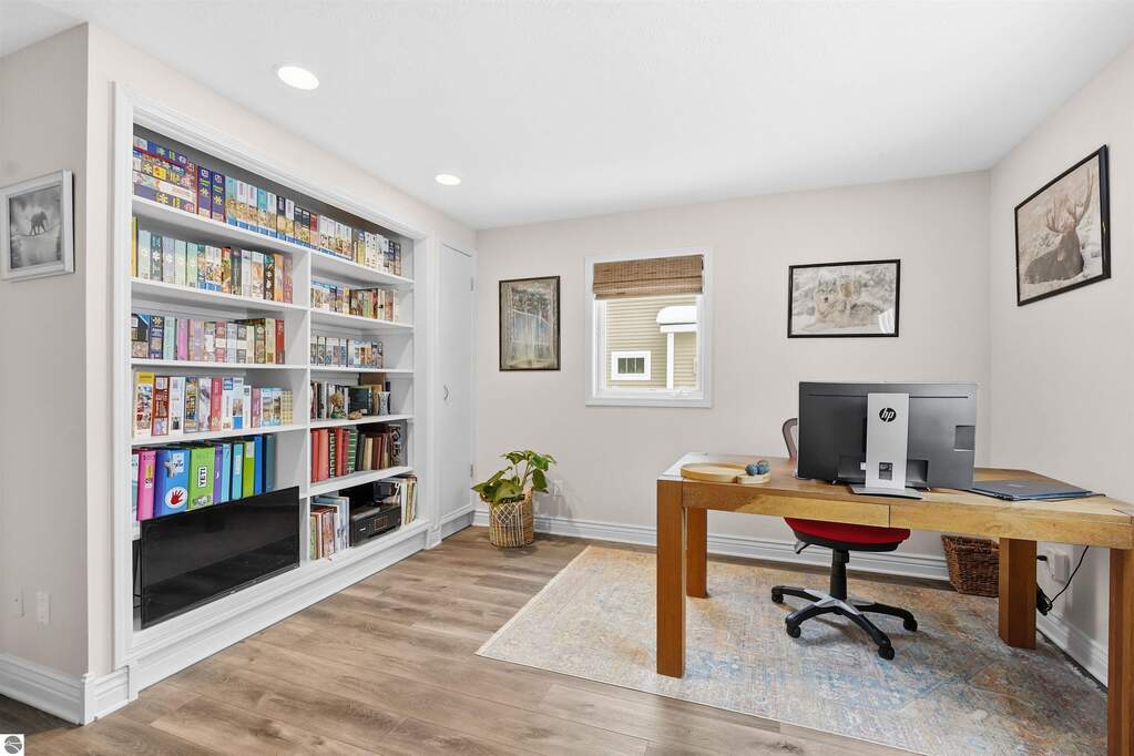 3 Bedroom Single Family Home/House's Image 33