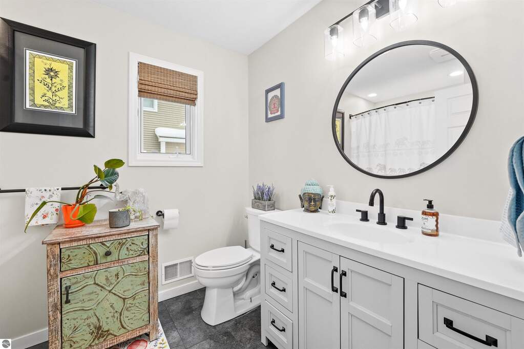 3 Bedroom Single Family Home/House's Image 35