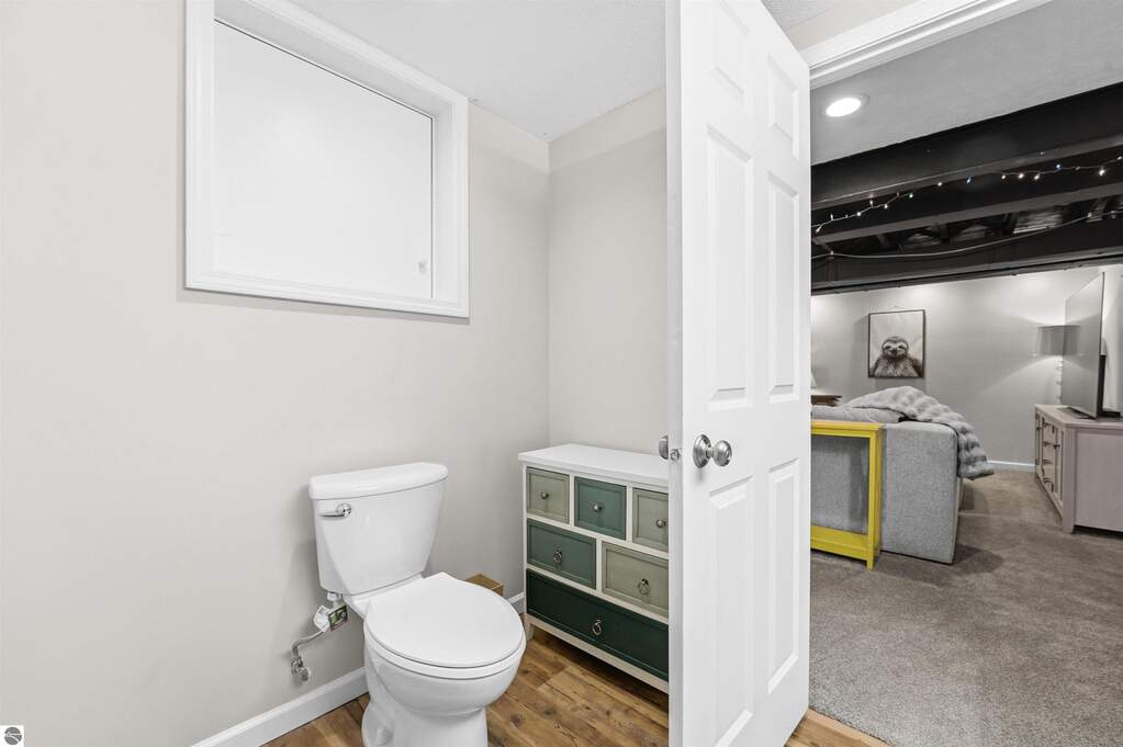 3 Bedroom Single Family Home/House's Image 48