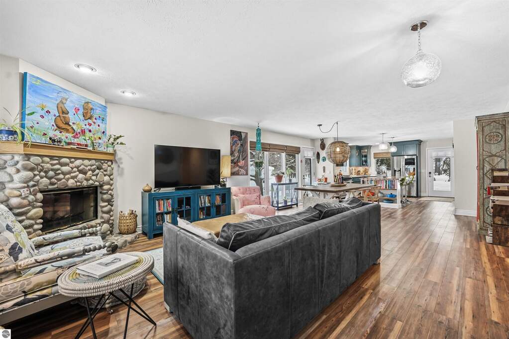 3 Bedroom Single Family Home/House's Image 6