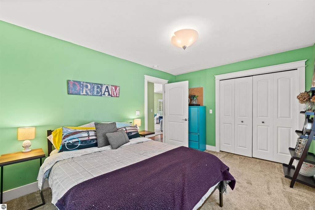 5 Bedroom Single Family Home/House's Image 20