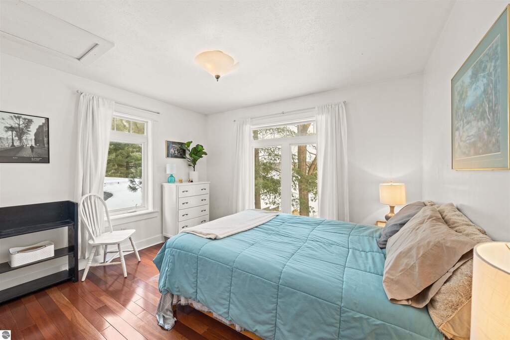 5 Bedroom Single Family Home/House's Image 22