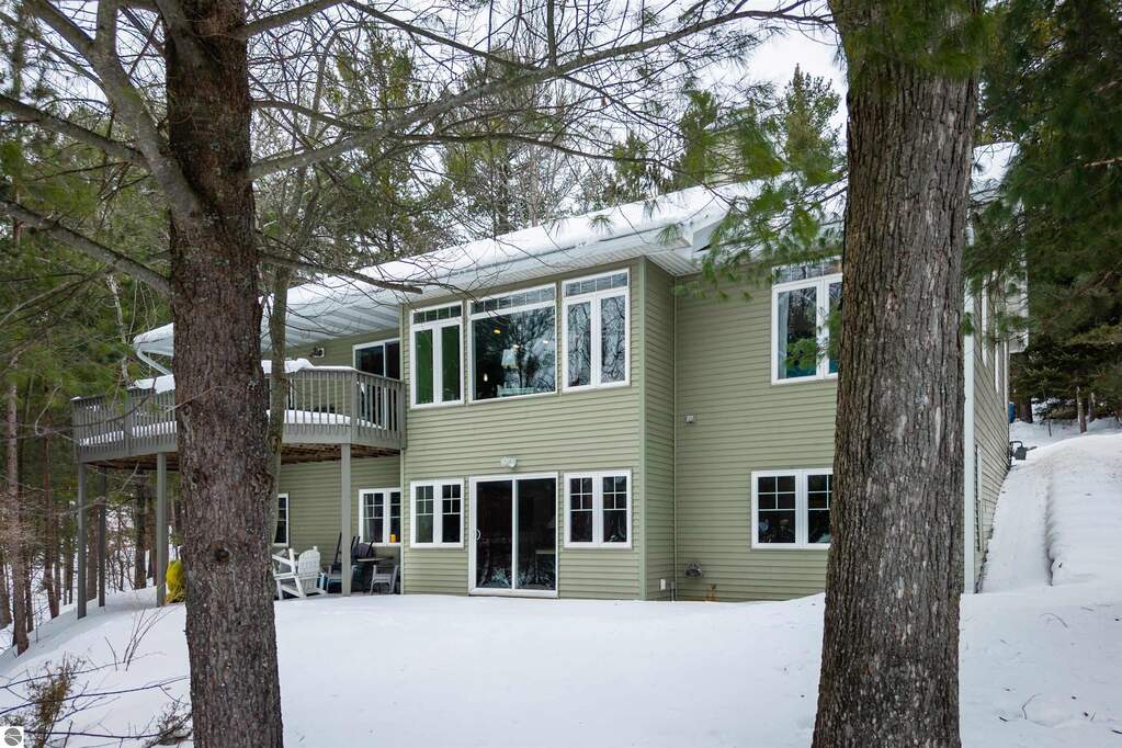 5 Bedroom Single Family Home/House's Image 54