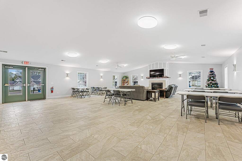 4 Bedroom Apartment/Flat's Image 42