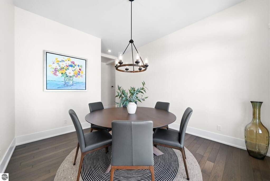 4 Bedroom Single Family Home/House's Image 22