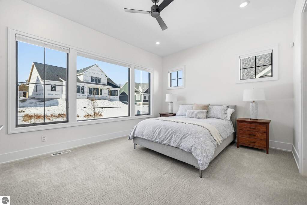 4 Bedroom Single Family Home/House's Image 25