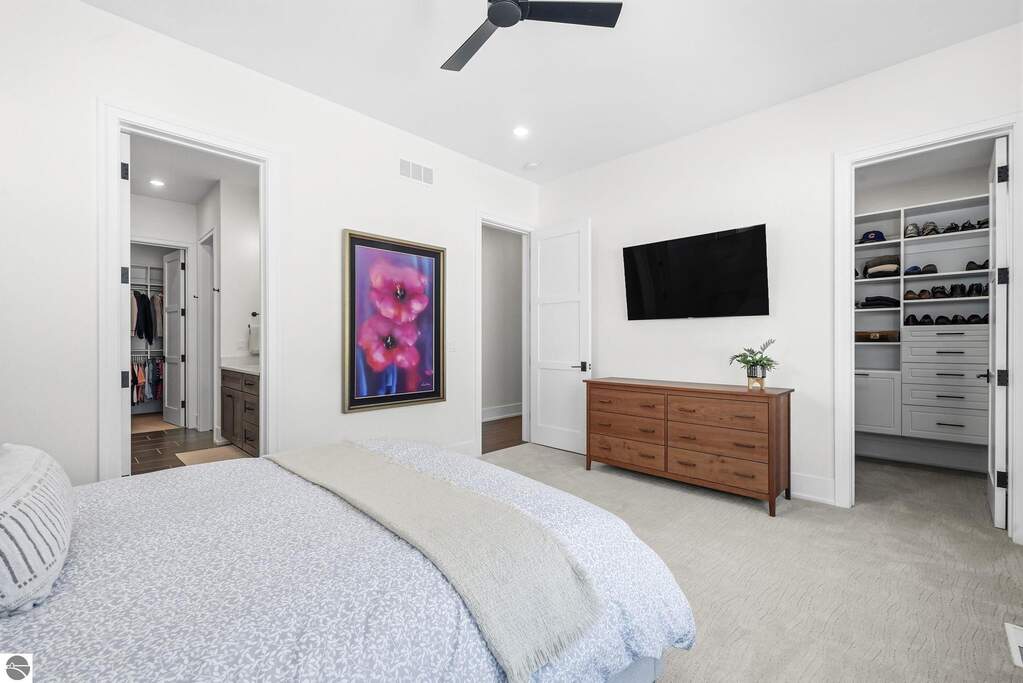 4 Bedroom Single Family Home/House's Image 27