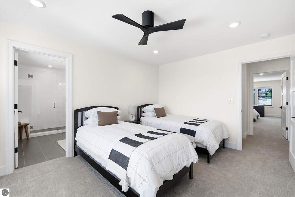 4 Bedroom Single Family Home/House's Image 41