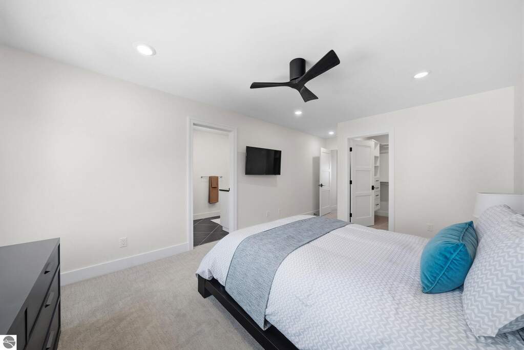 4 Bedroom Single Family Home/House's Image 46