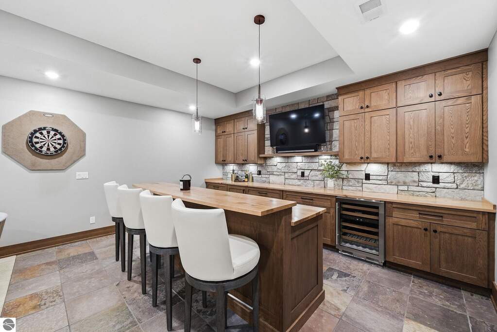 4 Bedroom Single Family Home/House's Image 57