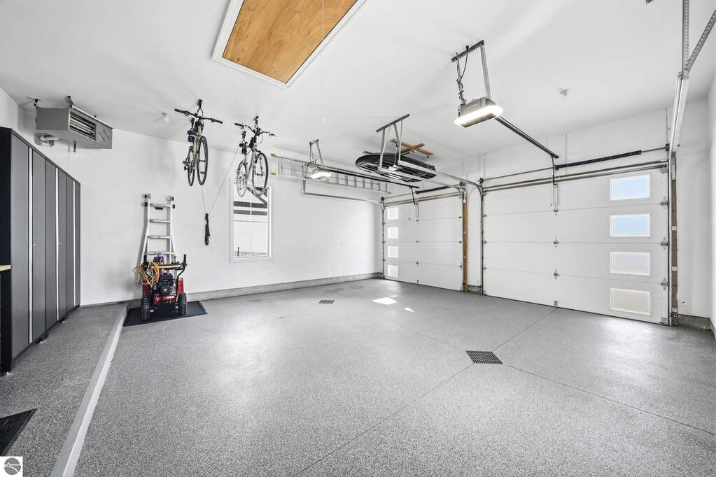 4 Bedroom Single Family Home/House's Image 74