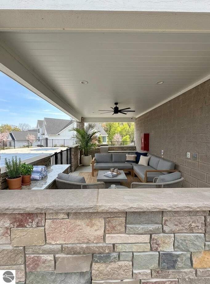 4 Bedroom Single Family Home/House's Image 77