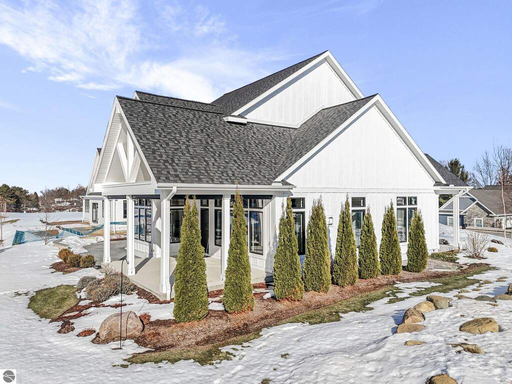 4 Bedroom Single Family Home/House's Image 84
