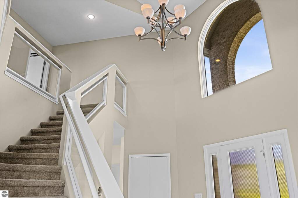4 Bedroom Single Family Home/House's Image 10