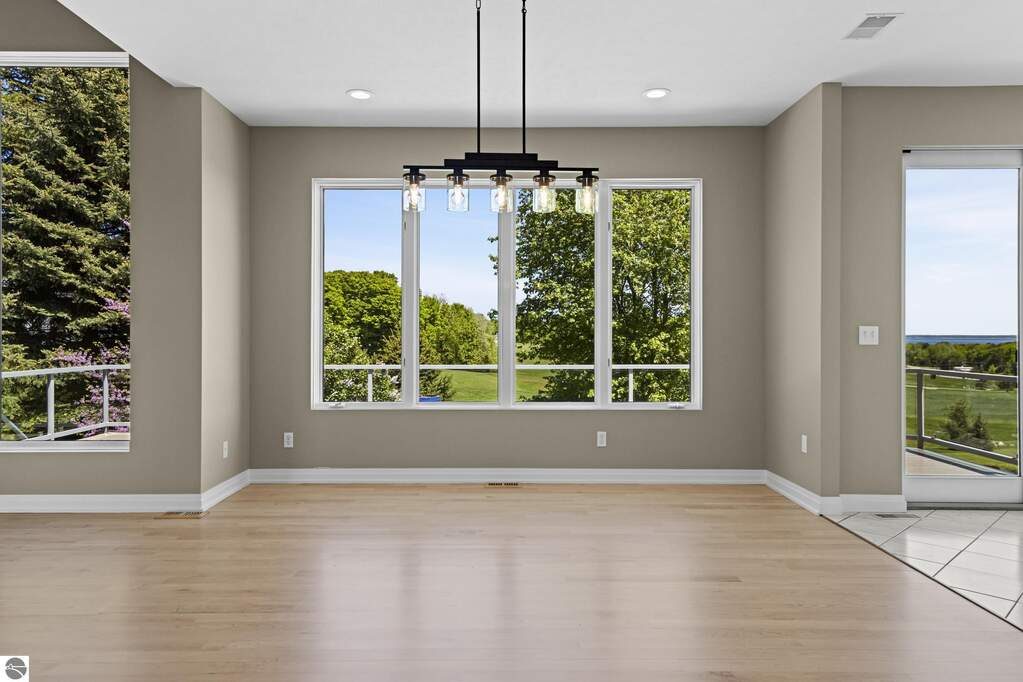4 Bedroom Single Family Home/House's Image 15
