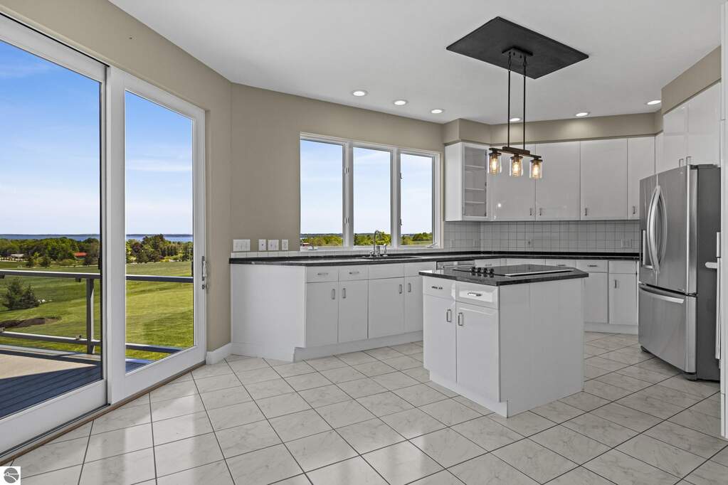 4 Bedroom Single Family Home/House's Image 20