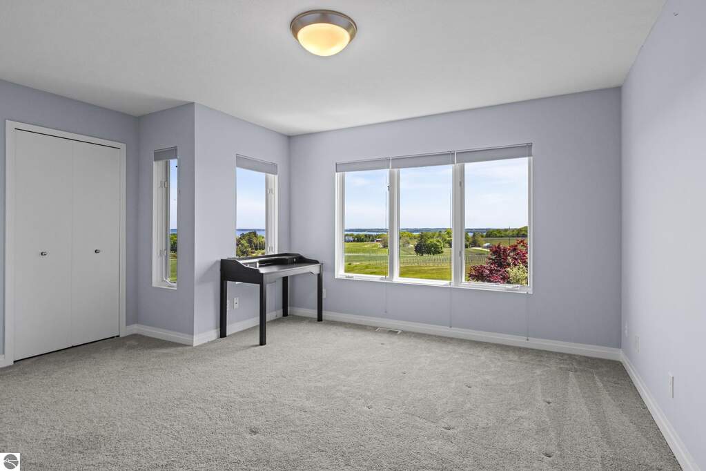 4 Bedroom Single Family Home/House's Image 25