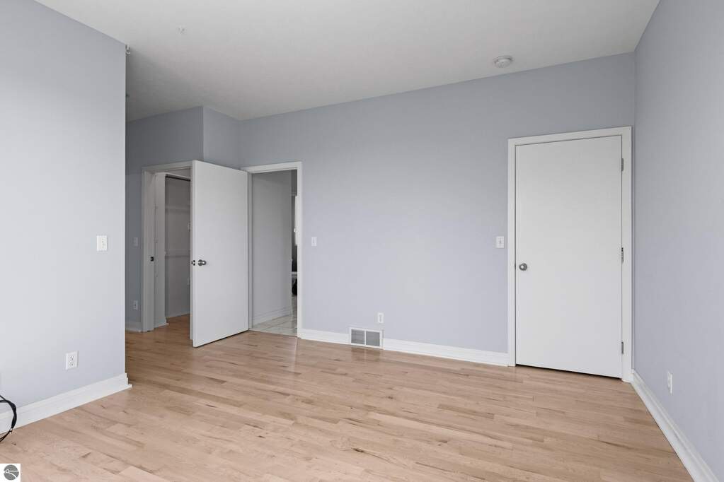 4 Bedroom Single Family Home/House's Image 40