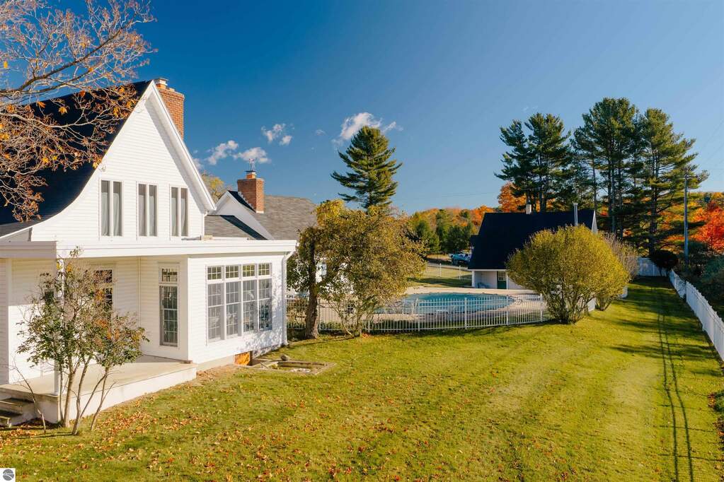 4 Bedroom Single Family Home/House's Image 21