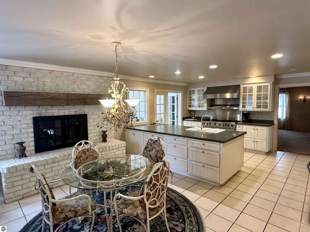 4 Bedroom Single Family Home/House's Image 26