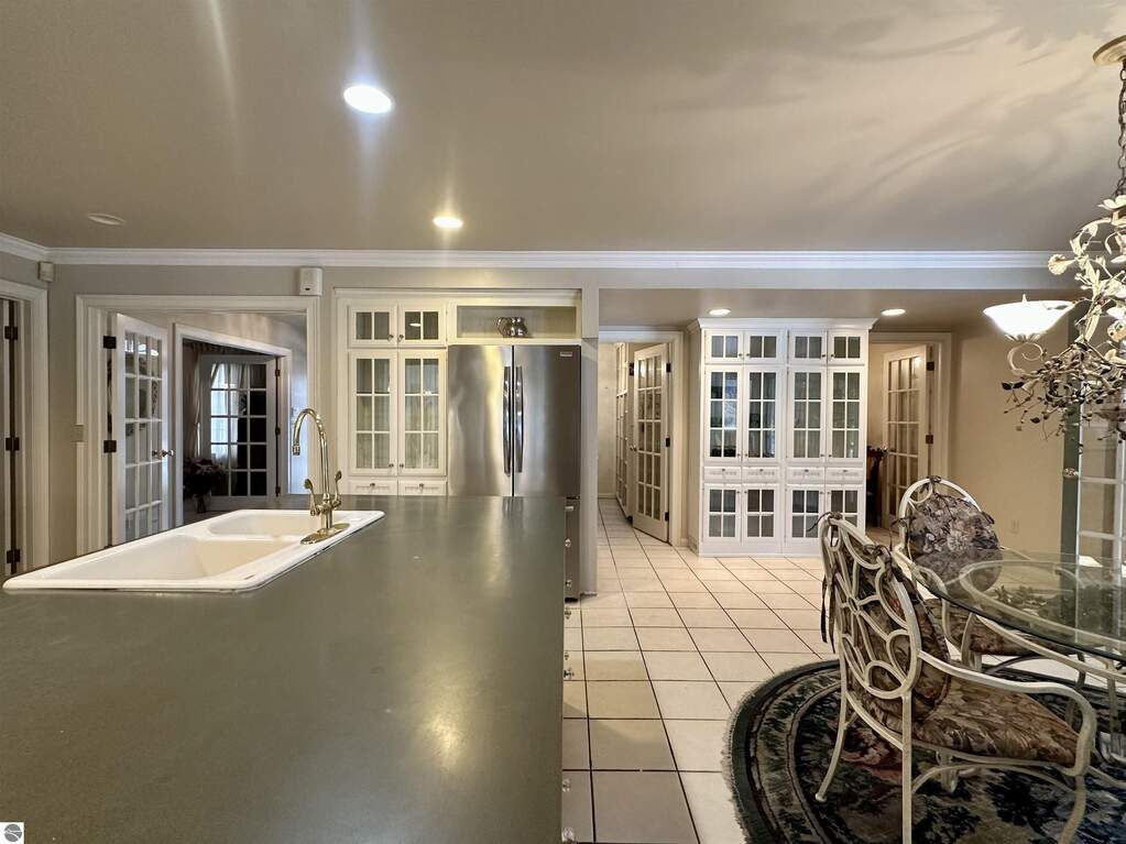 4 Bedroom Single Family Home/House's Image 30