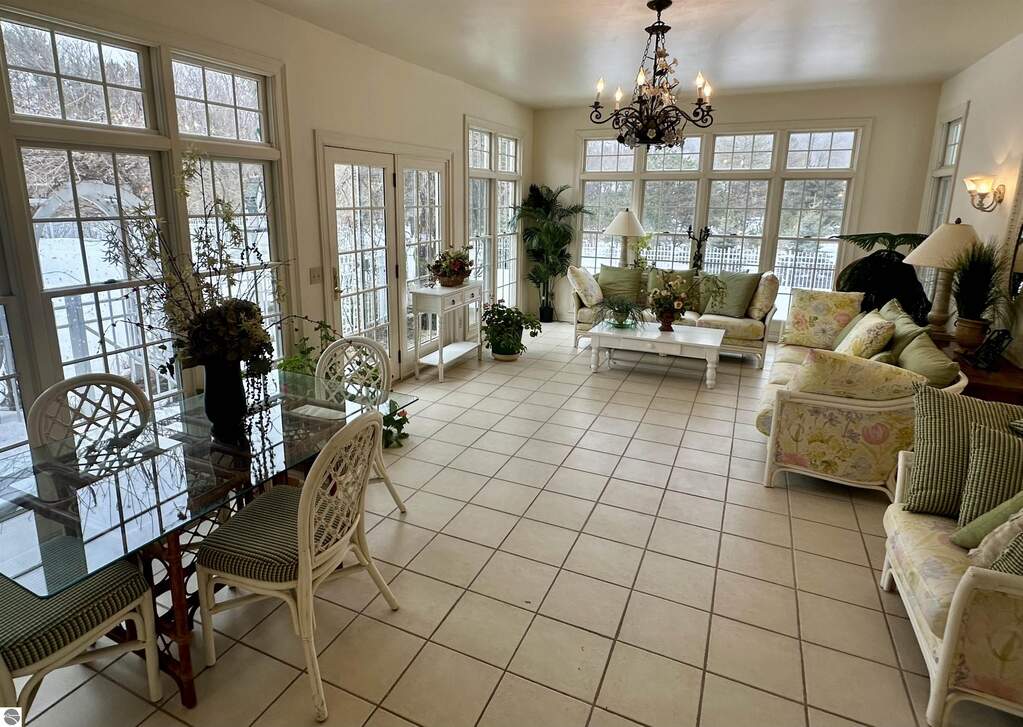 4 Bedroom Single Family Home/House's Image 36