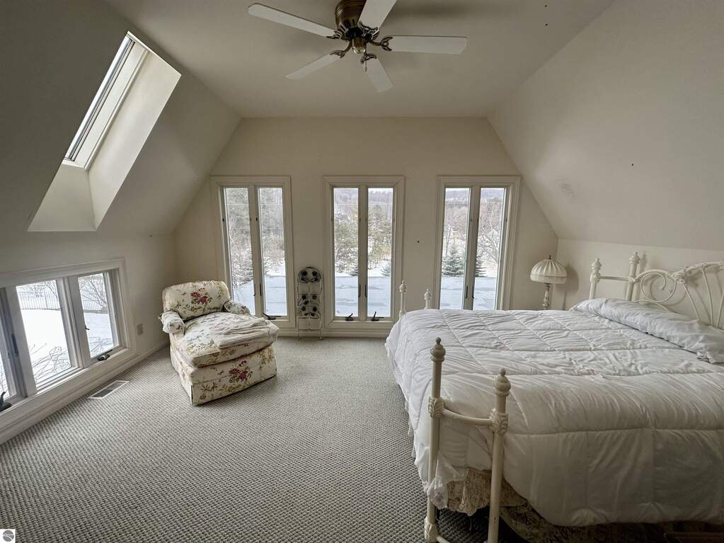 4 Bedroom Single Family Home/House's Image 46