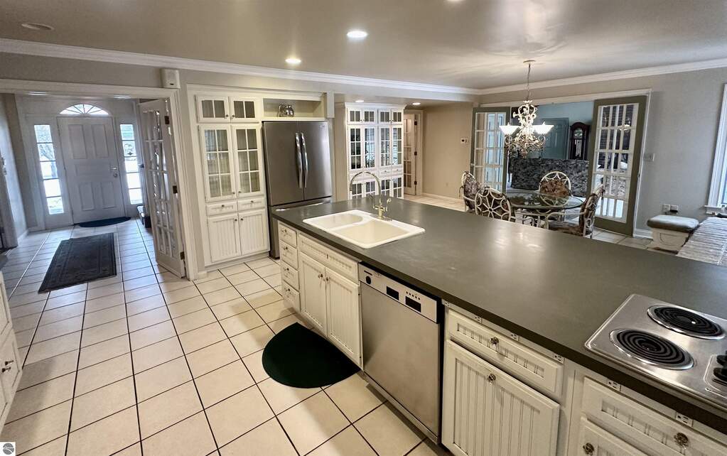 4 Bedroom Single Family Home/House's Image 64