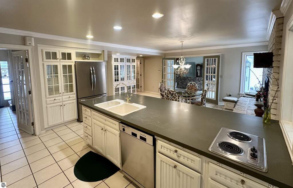 4 Bedroom Single Family Home/House's Image 71