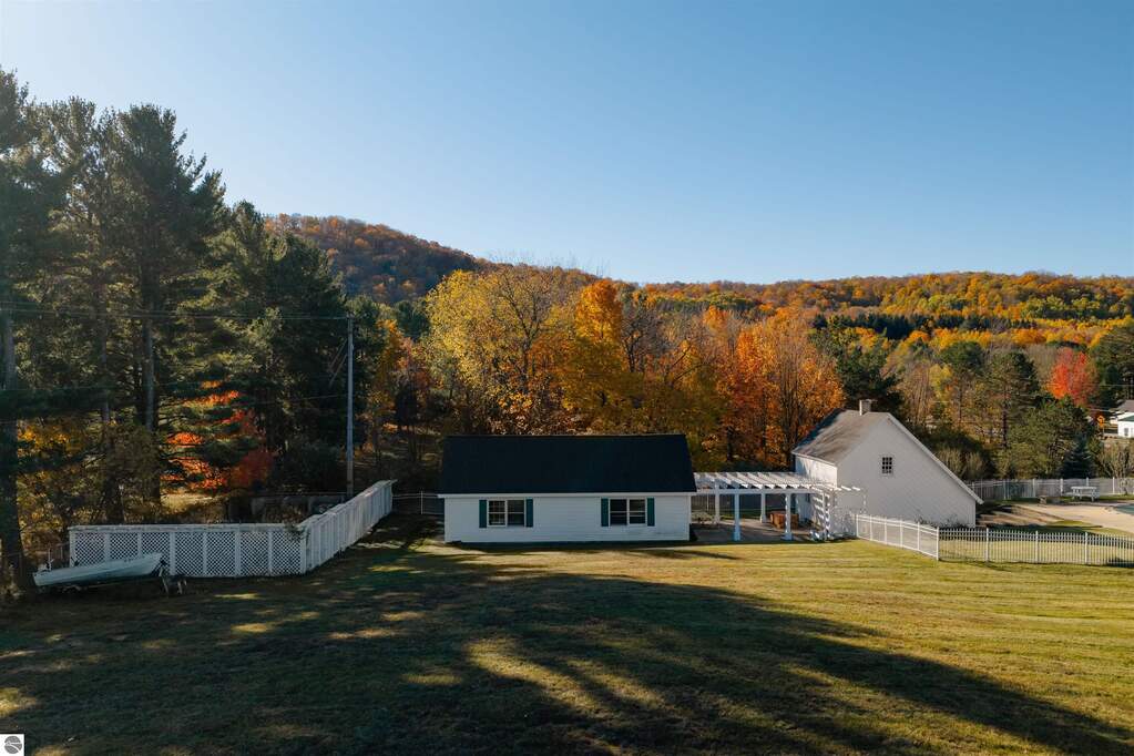 4 Bedroom Single Family Home/House's Image 81