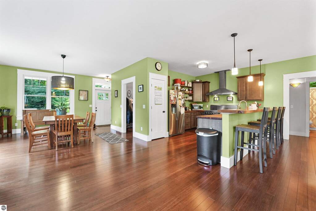 3 Bedroom Single Family Home/House's Image 9