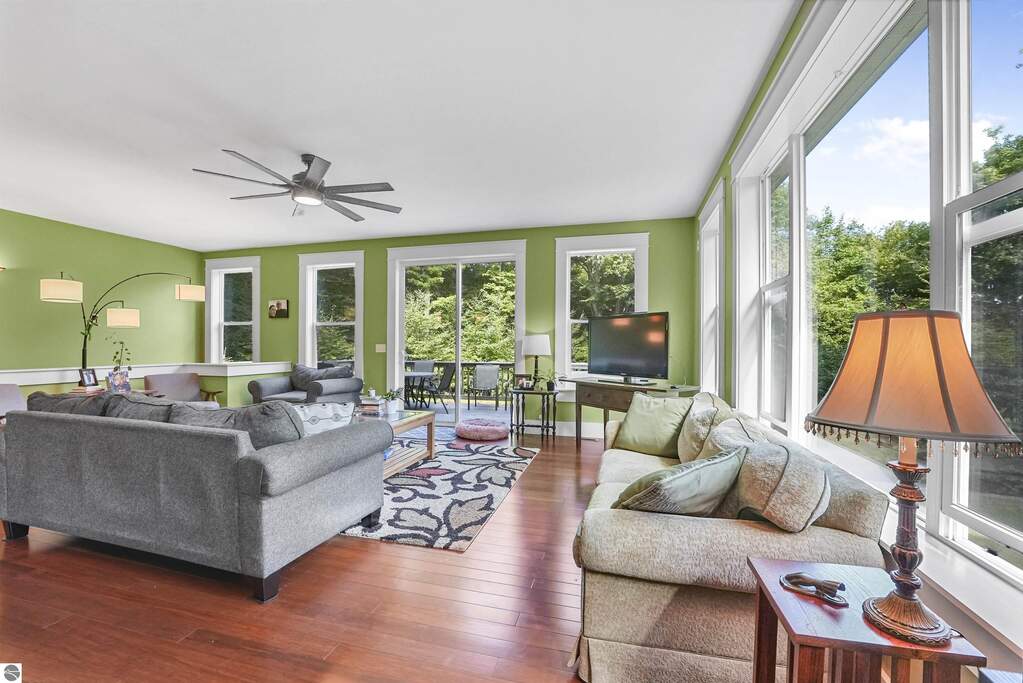 3 Bedroom Single Family Home/House's Image 12