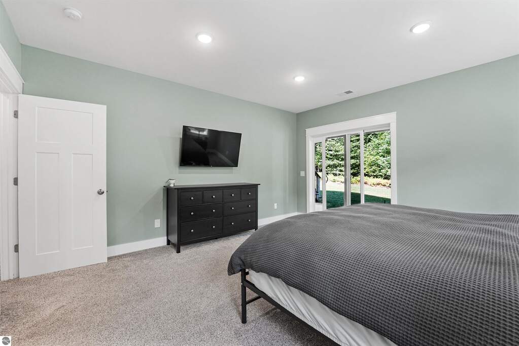 3 Bedroom Single Family Home/House's Image 16