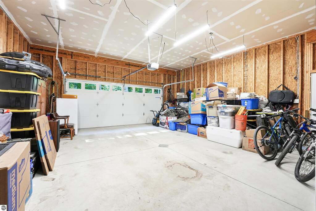 3 Bedroom Single Family Home/House's Image 37