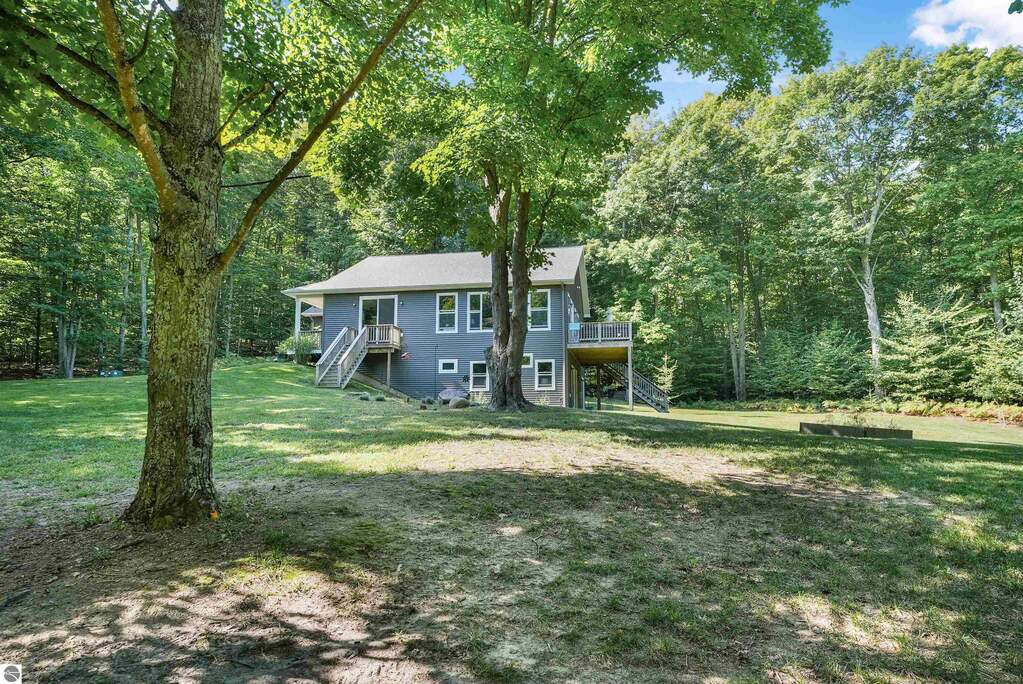 3 Bedroom Single Family Home/House's Image 44