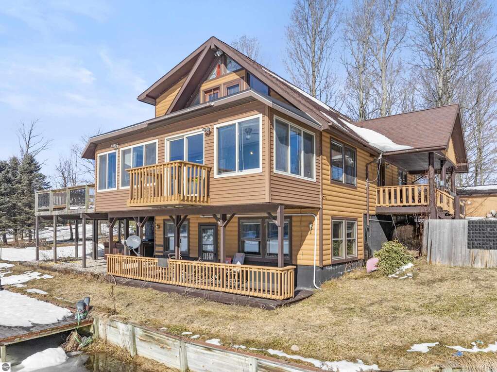 2 Bedroom Single Family Home/House's Image 12