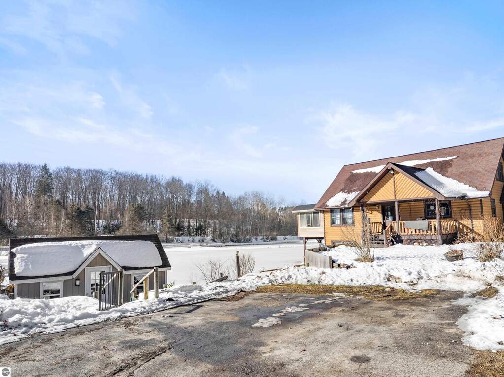 2 Bedroom Single Family Home/House's Image 40