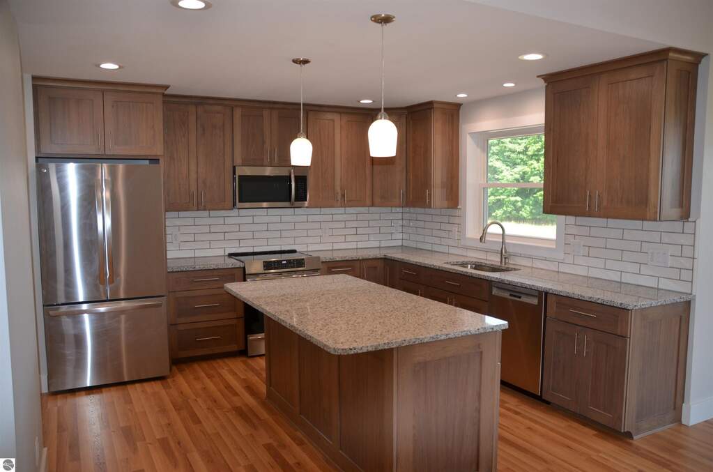 3 Bedroom Single Family Home/House's Image 8