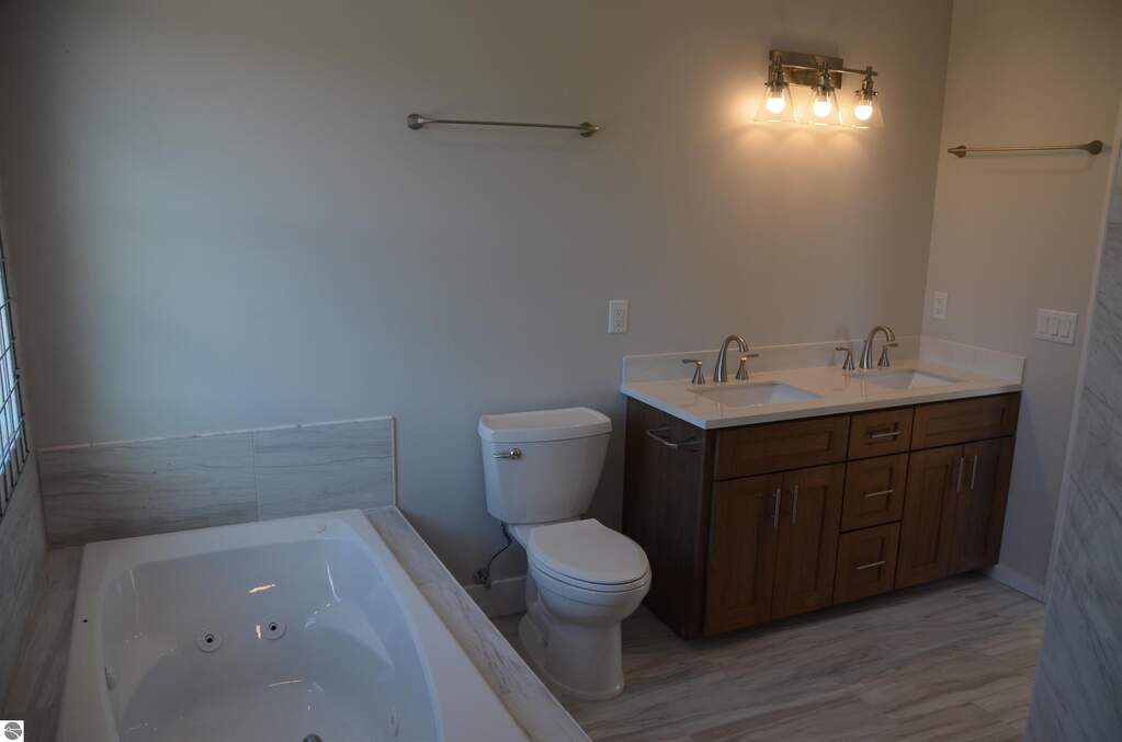 3 Bedroom Single Family Home/House's Image 18