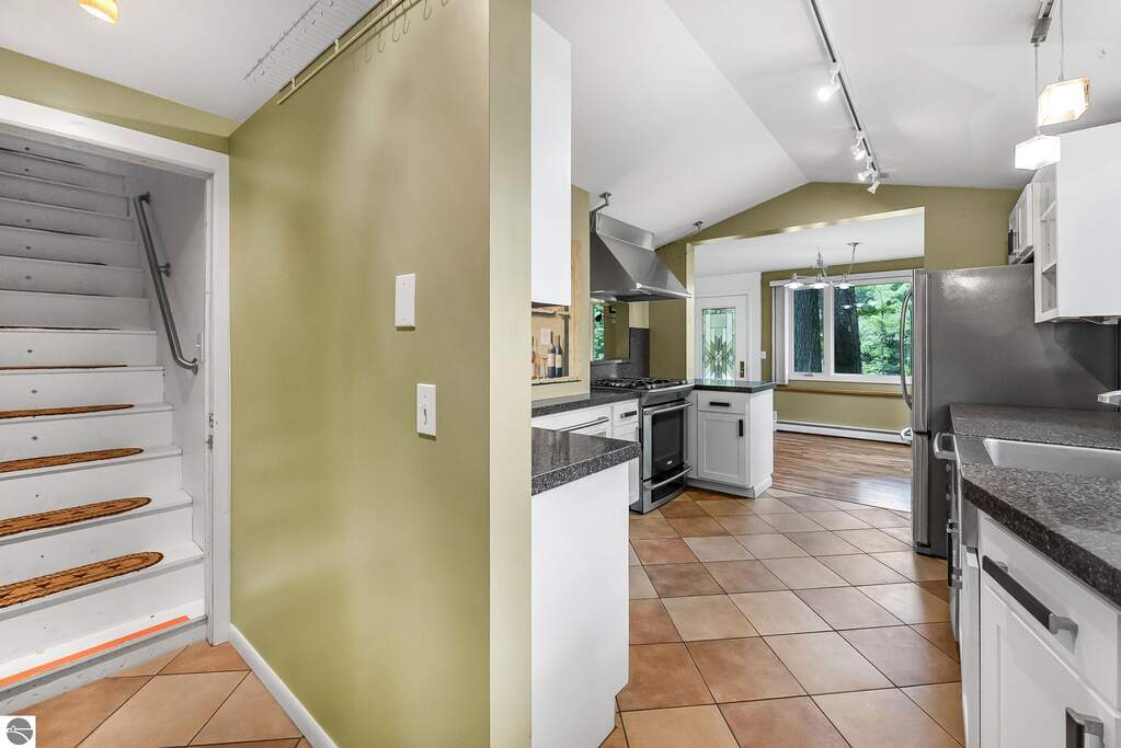 2 Bedroom Single Family Home/House's Image 9