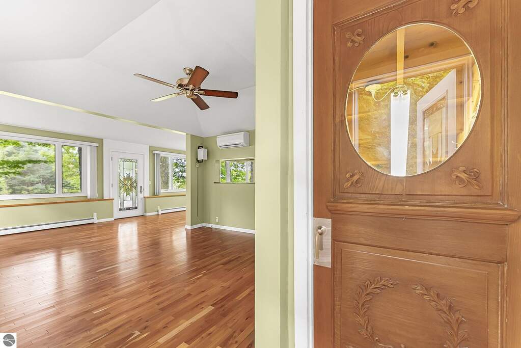 2 Bedroom Single Family Home/House's Image 11