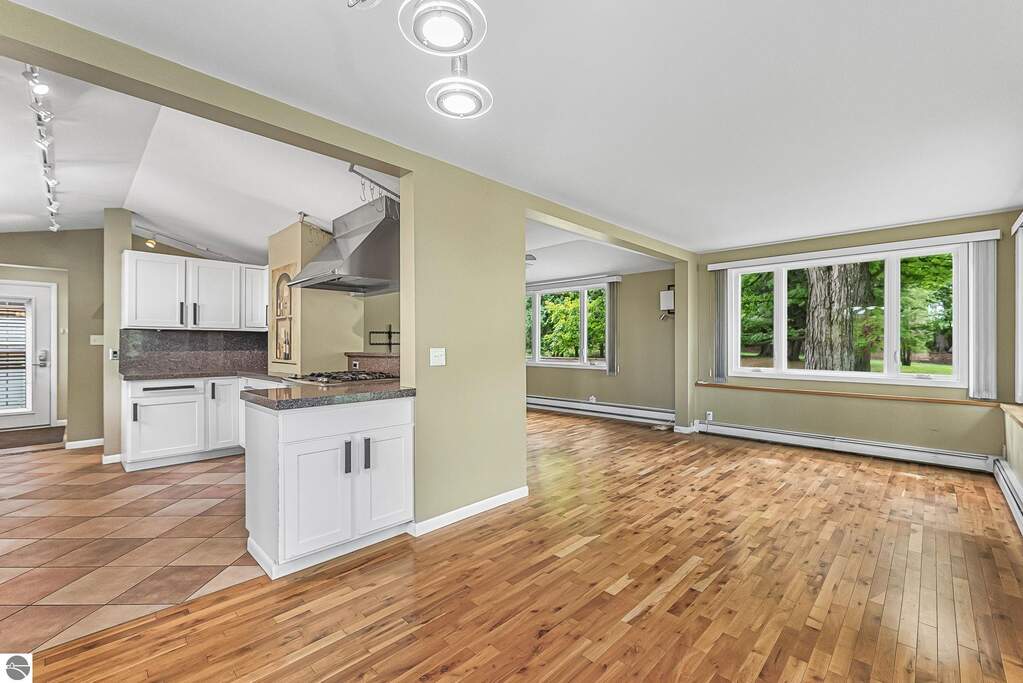 2 Bedroom Single Family Home/House's Image 12