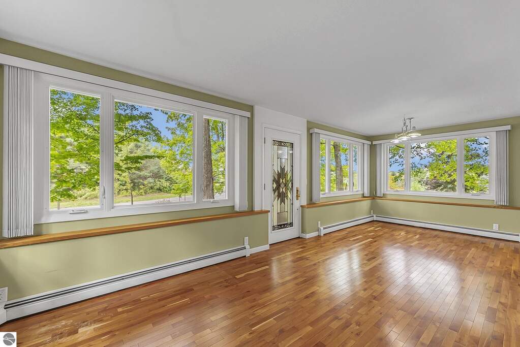 2 Bedroom Single Family Home/House's Image 14