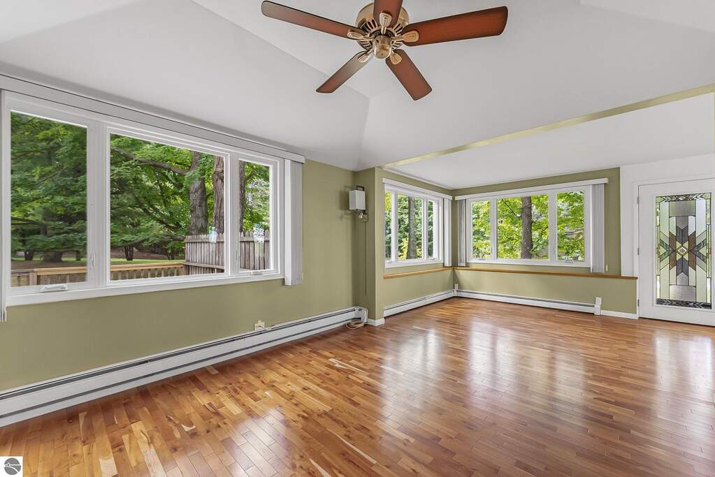 2 Bedroom Single Family Home/House's Image 15
