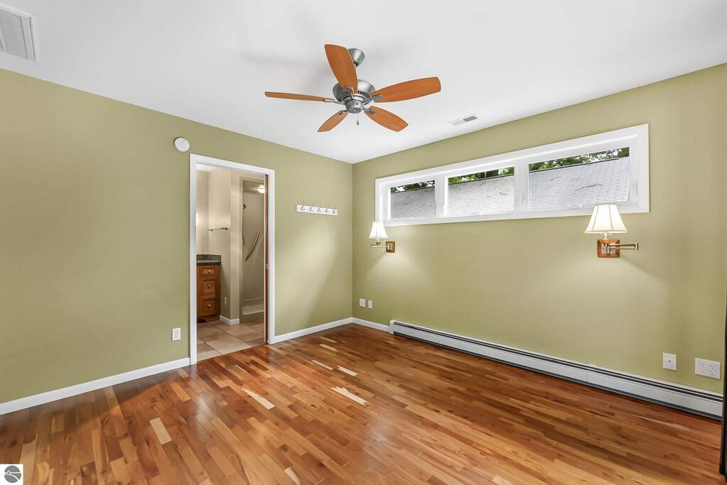 2 Bedroom Single Family Home/House's Image 17