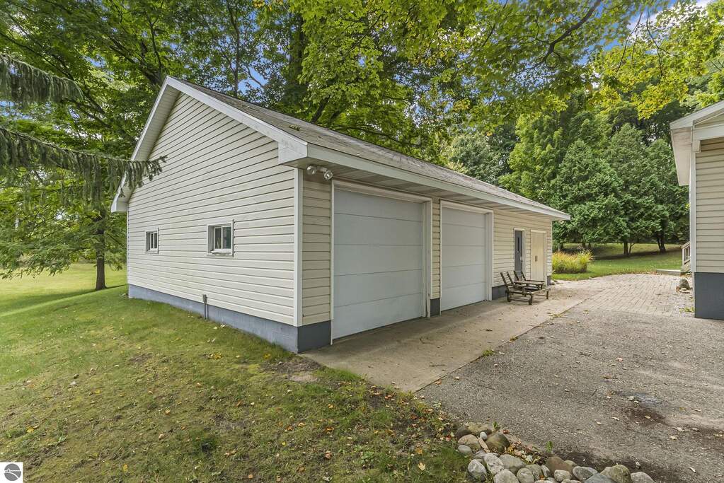2 Bedroom Single Family Home/House's Image 33
